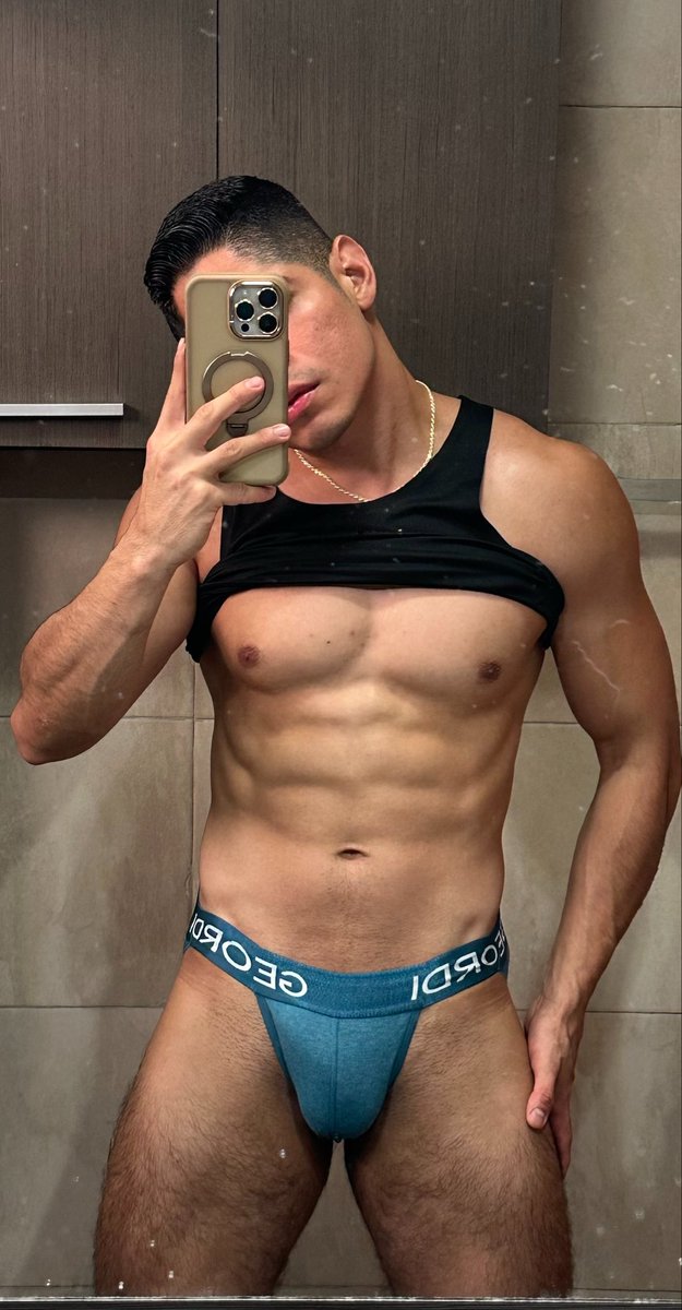 Jhondsi3l's tweet photo. fetish https://t.co/SIIreQnj5e