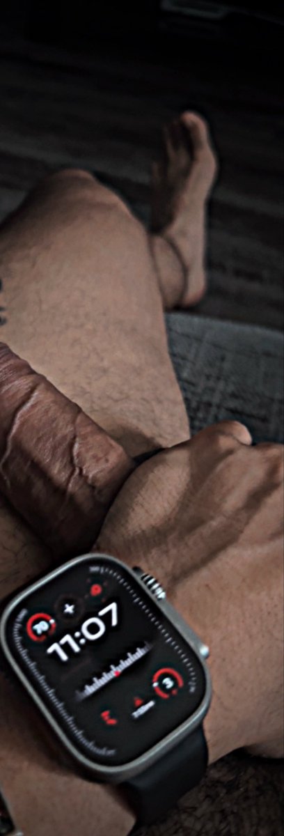 AlePerodin93's tweet photo. Alguien Que me ayude me dio un calambre bien feo en la pierna 😖#pierna #nude #latino #foryoupagereels #hot #venas https://t.co/3jE6X1INgc