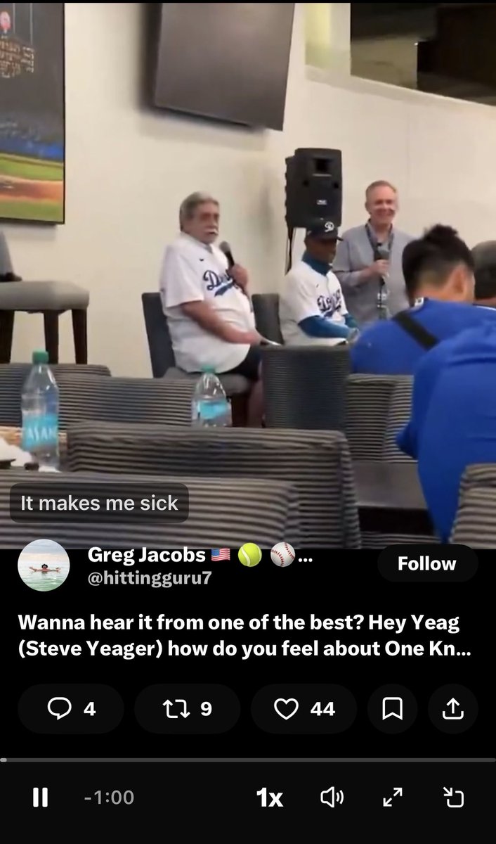 bballdad44745's tweet photo. Wish Yogi Berra was still alive so someone could ask him about Johnny Bench catching with his throwing hand behind his back… #ThingsChange https://t.co/X2Vv0qvhIu