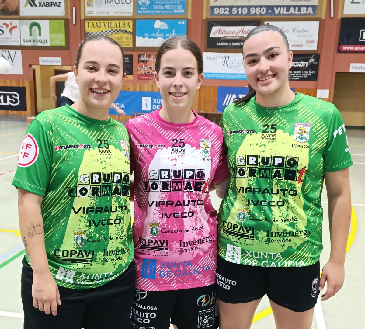 vilalba_fs's tweet photo. 🔝 Debut en competición oficial

💚 Onte foi un día moi especial, non só polo triunfo, senón tamén polo debut na Copa da Raíña e, polo tanto, en competición oficial, de Noe, Vizoso e María Otero.

👏 Noraboa rapazas

#eternocapitánismael16©️ 
#vilalbaquerefutsal⚽ 
#todoaoverde💚 https://t.co/xBo2SybOI2