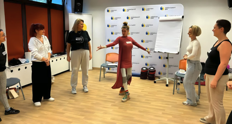 AHFcares's tweet photo. Founded by a Ukrainian woman living with HIV, Fundacja HelpNowHUB is helping people affected by war and migration navigate health care, social services and daily life in Poland.

👉 Read More: https://t.co/NSSpeohFnq https://t.co/RiXfvzSJ5d