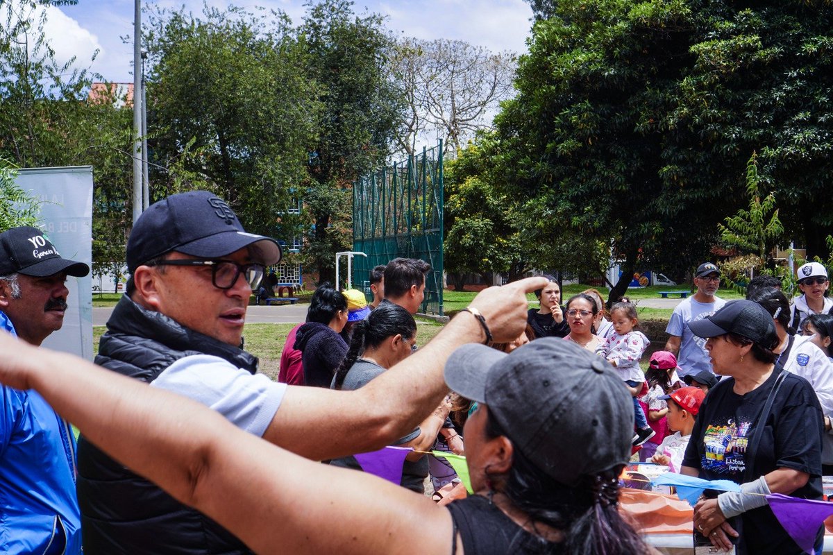 ConcejalRuben's tweet photo. De un parque olvidado… a un parque lleno de vida.

En el barrio Garcés Navas, en Engativá, vivimos una jornada de deporte, cultura y comunidad disfrutando de un espacio recuperado después de más de 10 años de abandono.

Gestió: resultados que se viven. 

#ElConcejalDeTodos https://t.co/5Z1xzBG6DB