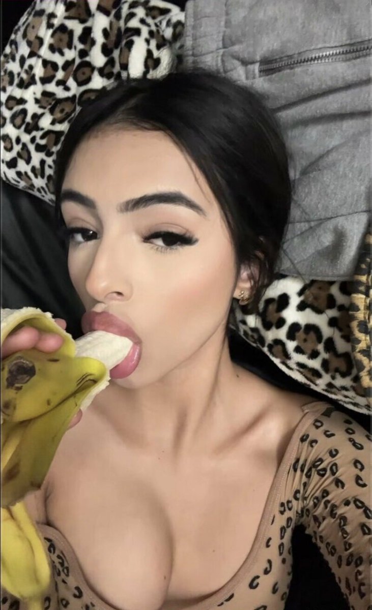 H3nnybabe's tweet photo. #latina #solo #dildo https://t.co/VUlpdc4cn5