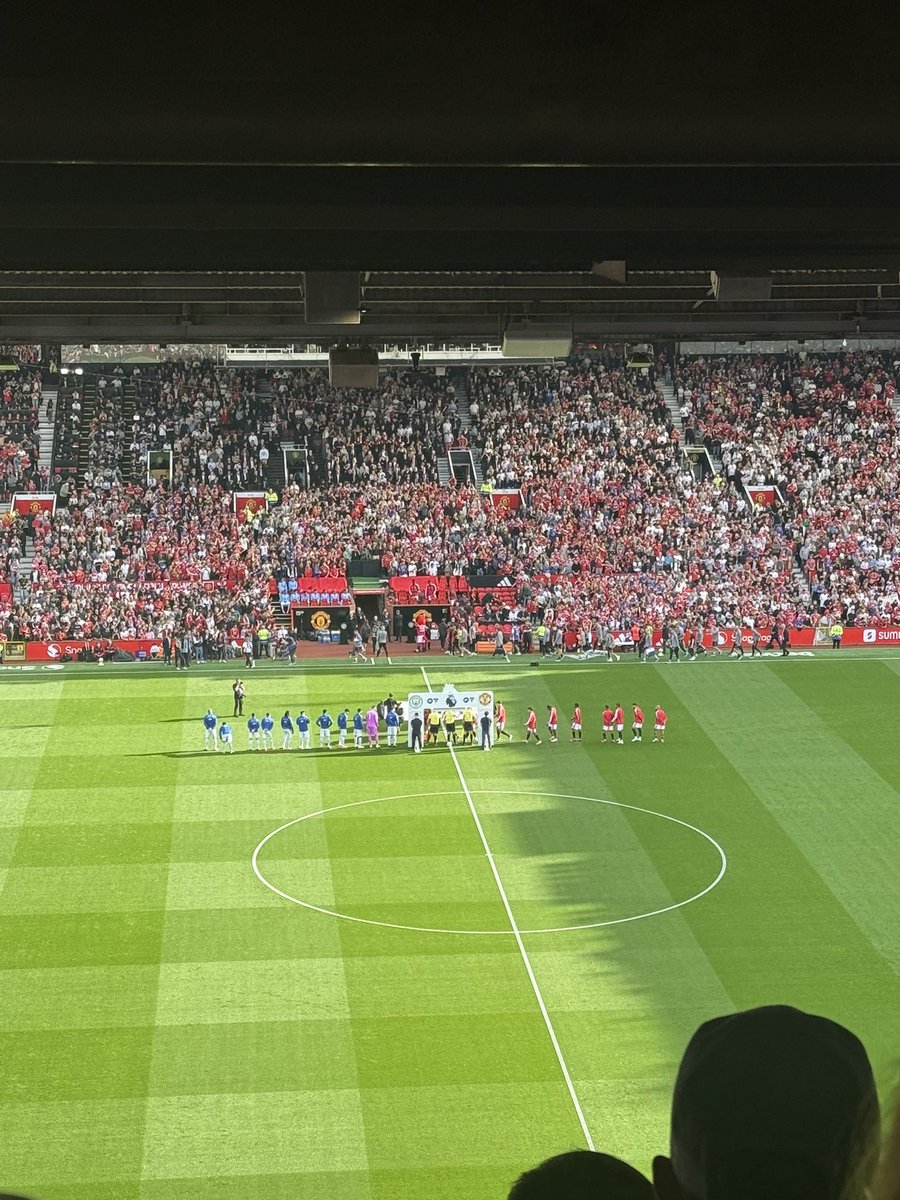 cobbleschaos's tweet photo. Still a proud red ❤️🤍🖤 https://t.co/e7582658cs