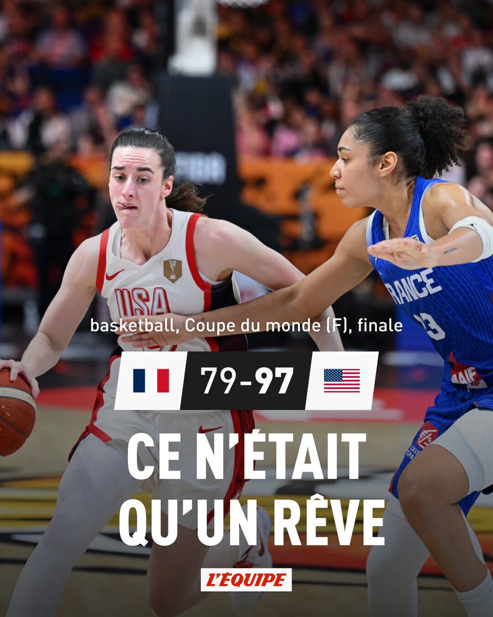 lequipe's tweet photo. Le rêve est passé pour les Bleues, surclassées par les Etats-Unis en finale de la Coupe du monde > https://t.co/OKXcxwn6q2 https://t.co/6azH4c96yn