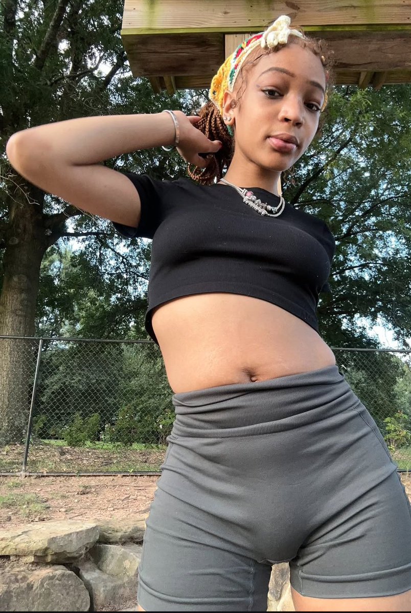 stacy_real25's tweet photo. Sexy freak💦 https://t.co/Z4afZqnpzD
