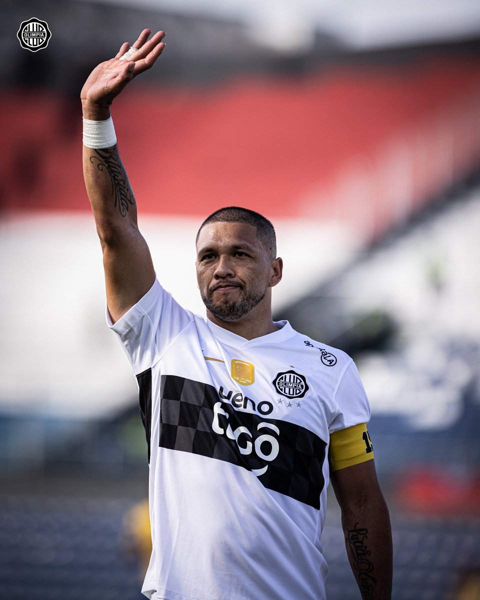 elClubOlimpia's tweet photo. VOS Y SIEMPRE VOS, CAPITÁN. 🤍🖤🤍 https://t.co/fiauPJgTlK