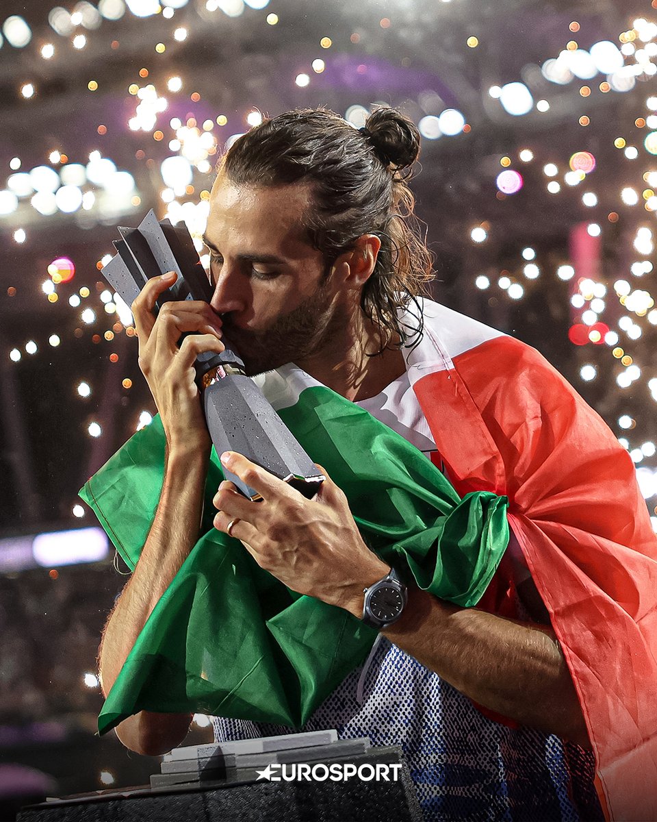Eurosport_IT's tweet photo. Semplicemente Gimbo 🥹🇮🇹🙌🏻

#Atletica #Tamberi https://t.co/IlRbig0A3f
