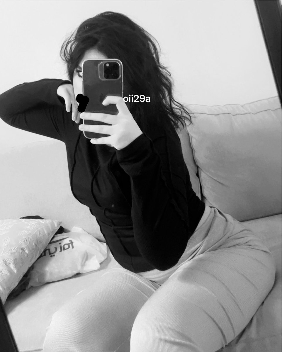 oii29a's tweet photo. كل هالجمال وحزين 😔 https://t.co/4DtQzDfrg5