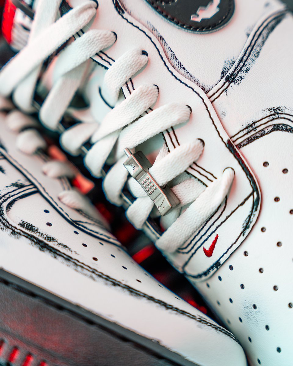 menscloset407's tweet photo. A killer addition to your collection arrives this Friday, September 18, 2026 at 10:00 AM with the release of the Air Force 1 'Scream Ghostface'. 🖤🔪  

Hit our bio link to cop your pair before it's too late!

#AirForce1 #AF1Scream #Ghostface #SneakerRelease #NikeSportswear https://t.co/r15wQODP4S