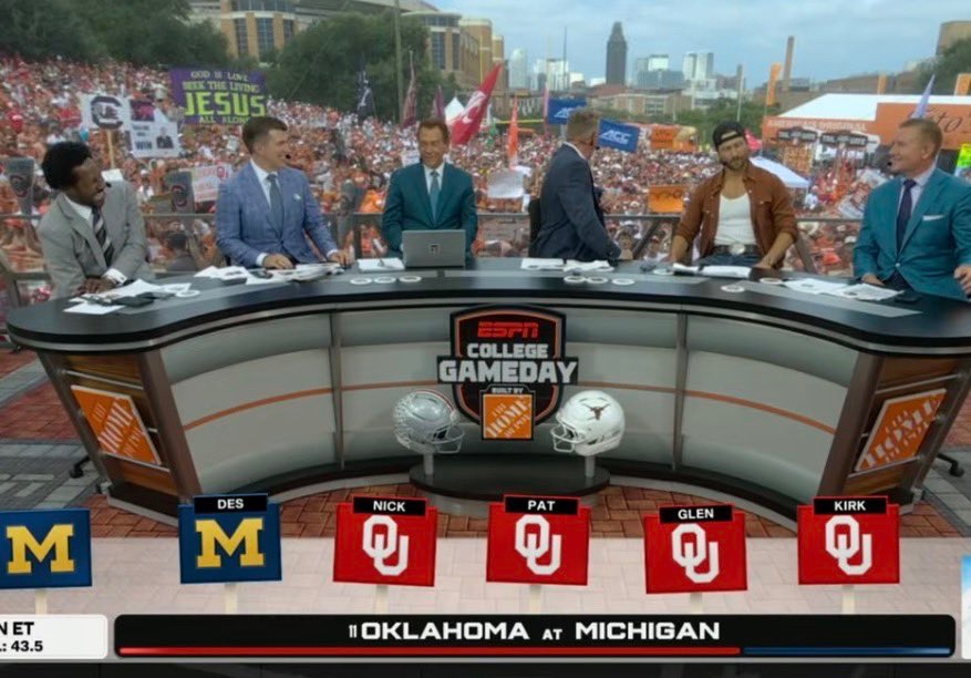 uofmtailgtr's tweet photo. @CollegeGameDay https://t.co/rPSJR2SJ2A
