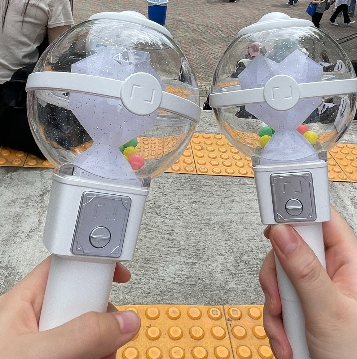 hjin52's tweet photo. 콘서트 후기 : 박지훈 사랑해 메이 사랑해💚💛💖 https://t.co/IQYaPw6UVc