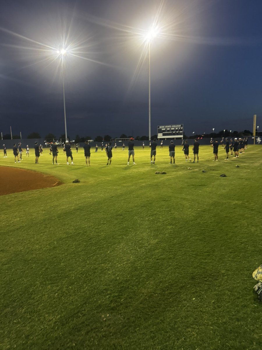 RSC_Baseball's tweet photo. Just a few snips from our fall season. First outside competition tomorrow at 4pm v UCO! Looking forward to seeing these guys grow together! #Raiderup #starving #timetoeat https://t.co/FUNJjUakYn