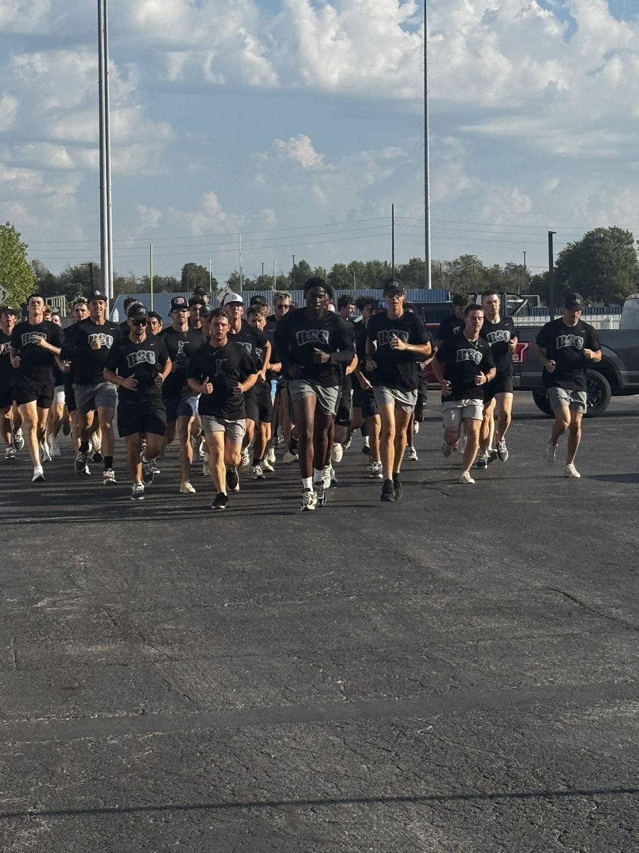 RSC_Baseball's tweet photo. Just a few snips from our fall season. First outside competition tomorrow at 4pm v UCO! Looking forward to seeing these guys grow together! #Raiderup #starving #timetoeat https://t.co/FUNJjUakYn