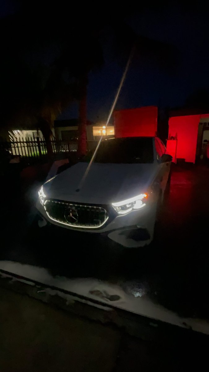 sugarfreexsteve's tweet photo. LuxeHaven Detailing

Miami’s go-to detail spot. Rental owners know clean cars earn 5-star reviews. We turn turnover stress into showroom-ready shine. Drop-off service in Miami. DM to book. https://t.co/qItZbT7ohg
