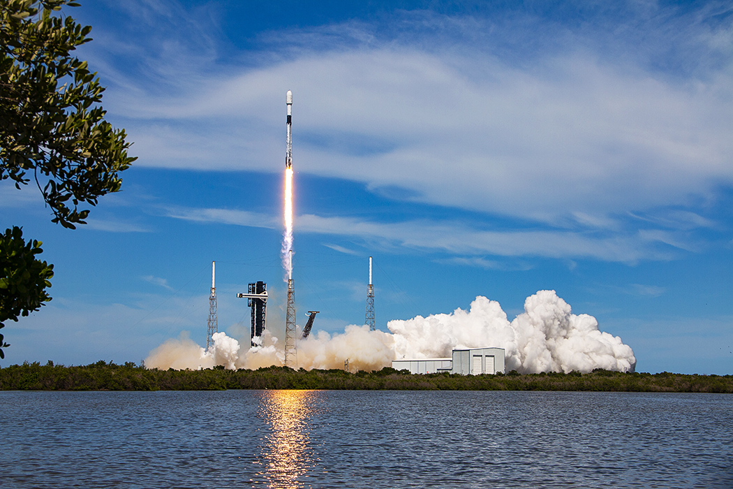 LaunchPhoto tweet picture