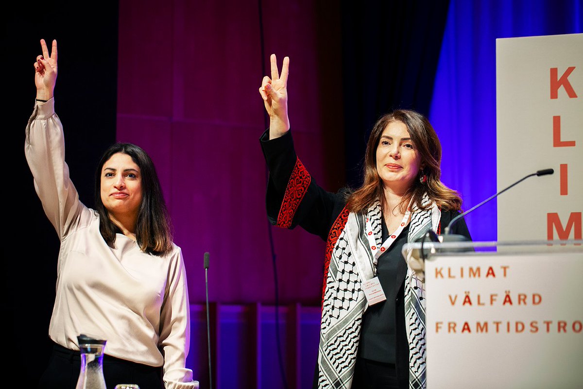 FonsiLoaiza's tweet photo. Vänsterpartiet (Partido de la Izquierda) es el que más sube en Suecia ante la caída de la extrema derecha. Proponen: impuesto a multimillonarios, tope a precios de alimentos y alquileres, subir las pensiones, reducir jornada laboral a 30h/semana, construir vivienda pública masivamente, hacer educación, sanidad y residencias de mayores 100% públicas.