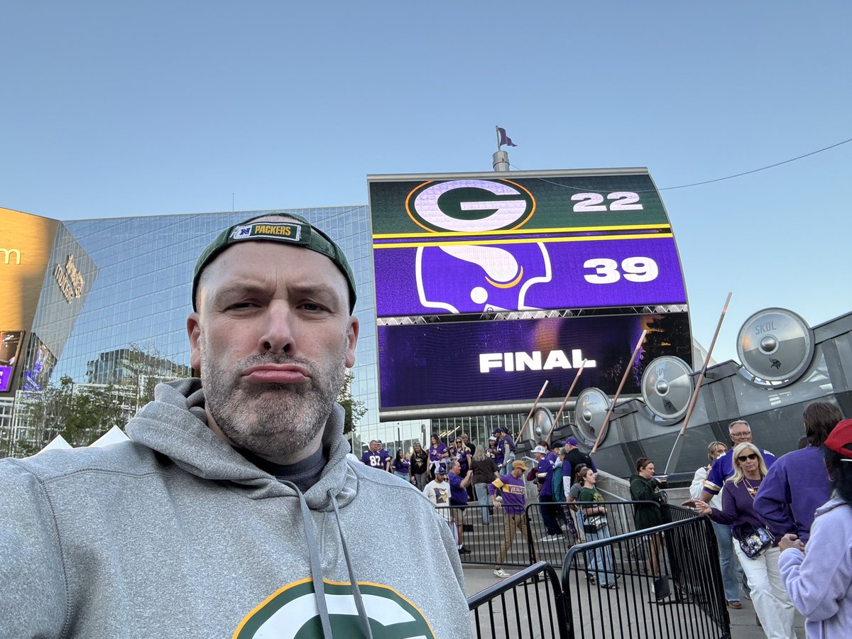 SFBNovice's tweet photo. LeFleur decision to not take those points changed the whole momentum of the game. #packers #vikings #NFL 

#SFB16 team is off to a hot start though 🏈🏈🏈 https://t.co/QDnfilh0TF