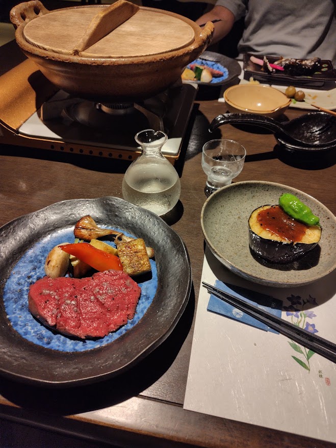 ooshikaicimi's tweet photo. おはようございます。
うちのお隣さんの温泉宿に泊まってきました。
お隣さんとはいっても、数キロ離れています。その間に家はありませんから、やっぱお隣さんです。
塩の温泉がよくてリピートです。
私の湿疹にいいい感じなんですね。 https://t.co/IyZVFi7RvM