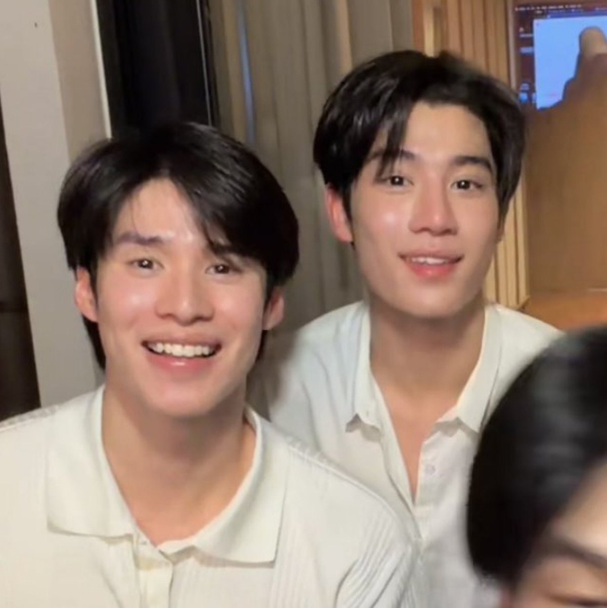 csnxs_'s tweet photo. อย่างกะเกิดมาบ้านเดียวกัน https://t.co/G9UaGveI9q