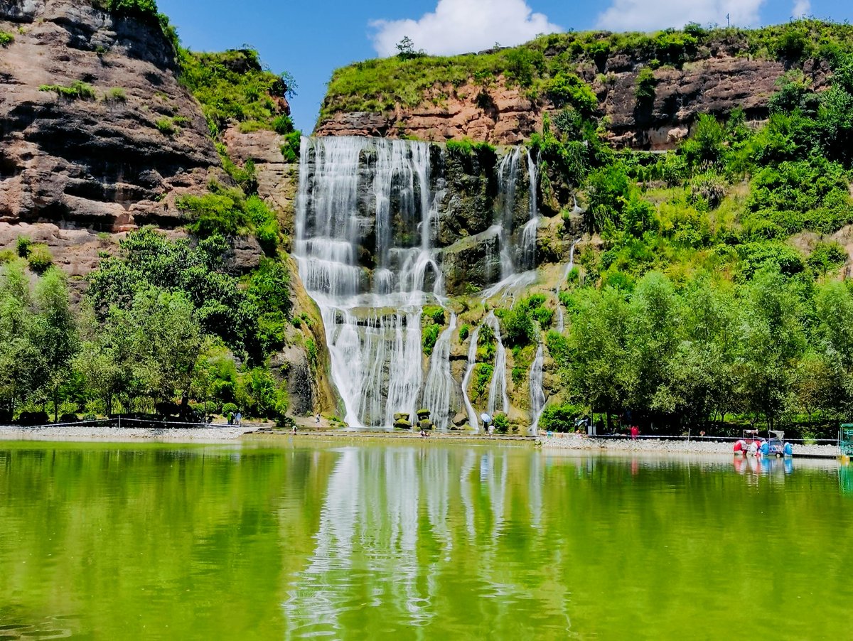 MargartLogero's tweet photo. Just hiked to the mountain’s hidden waterfall—crisp air, sun-dappled rocks, and that perfect quiet that makes all the effort fade. Worth every step! https://t.co/T5NJxXRQV5