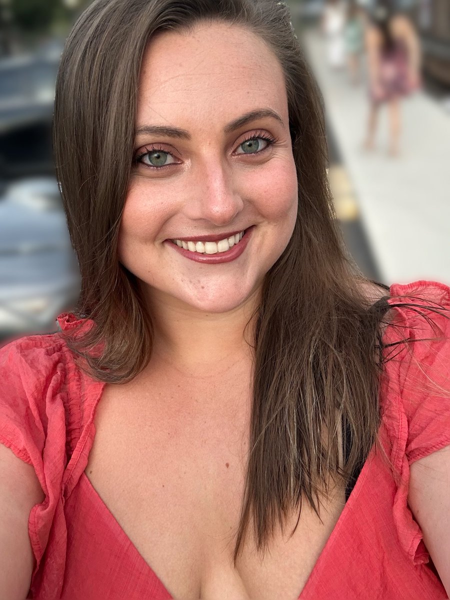 all4arielleee's tweet photo. Green eyed siren 🧜‍♀️ https://t.co/wlDUA29P4W