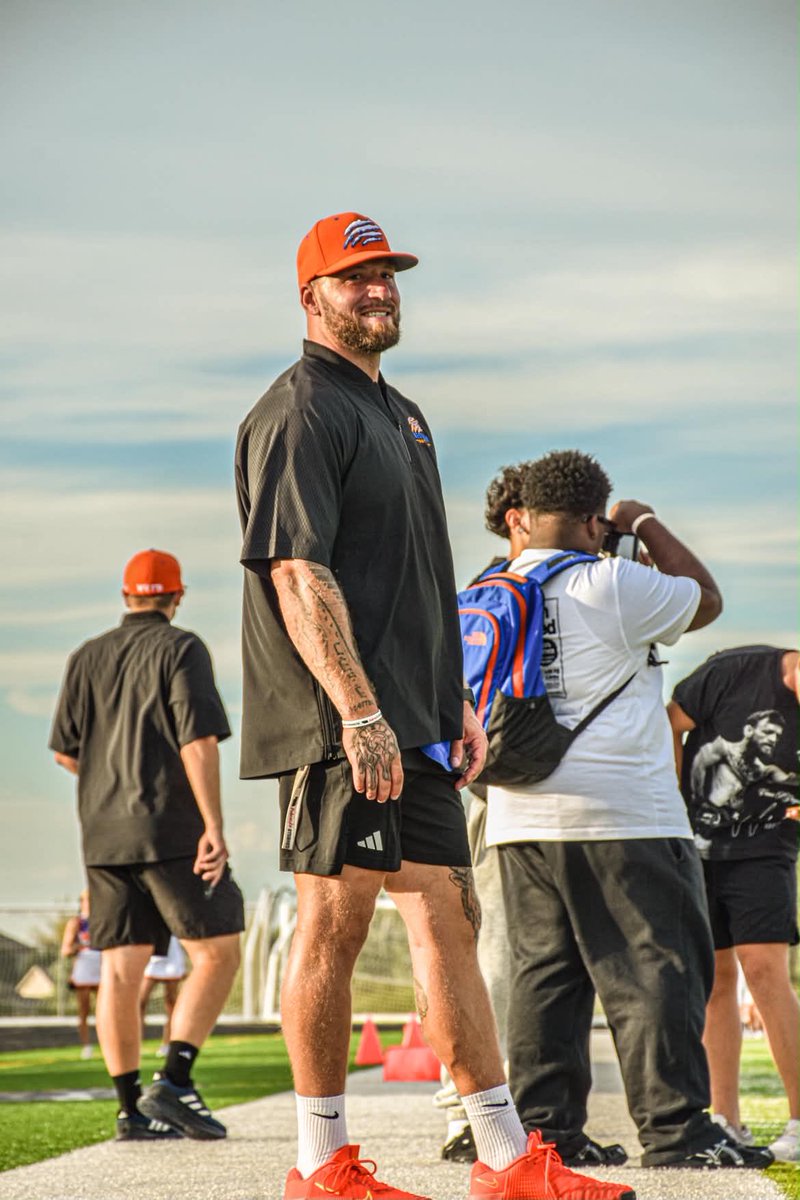 CoachHammondWV's tweet photo. Love being apart of Friday Night Lights again https://t.co/8BkFSvzc9B