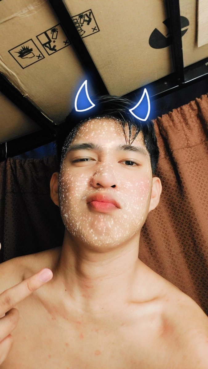 HarrySmith12121's tweet photo. Bagong ligo HAHAHA https://t.co/vQqZLyGBaF