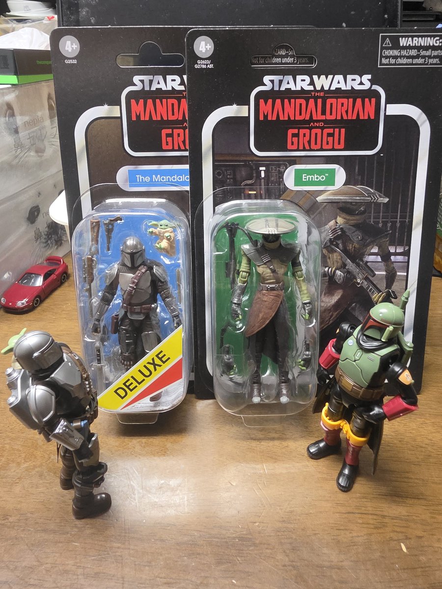 amamori124's tweet photo. ブラックシリーズのエンボが欲しくて売り切れ覚悟で滋賀まで行った時にずっと欲しかったケナーのエンボとジャリンがあって買ったやつをやっと開封した。ブロッキーズに比べて小さいけどめっちゃ良く出来ててすごい…!
ただエンボの足の稼働はどうしても制限されちゃうのだけは残念だけど仕方ないね https://t.co/RpIhyA06fj