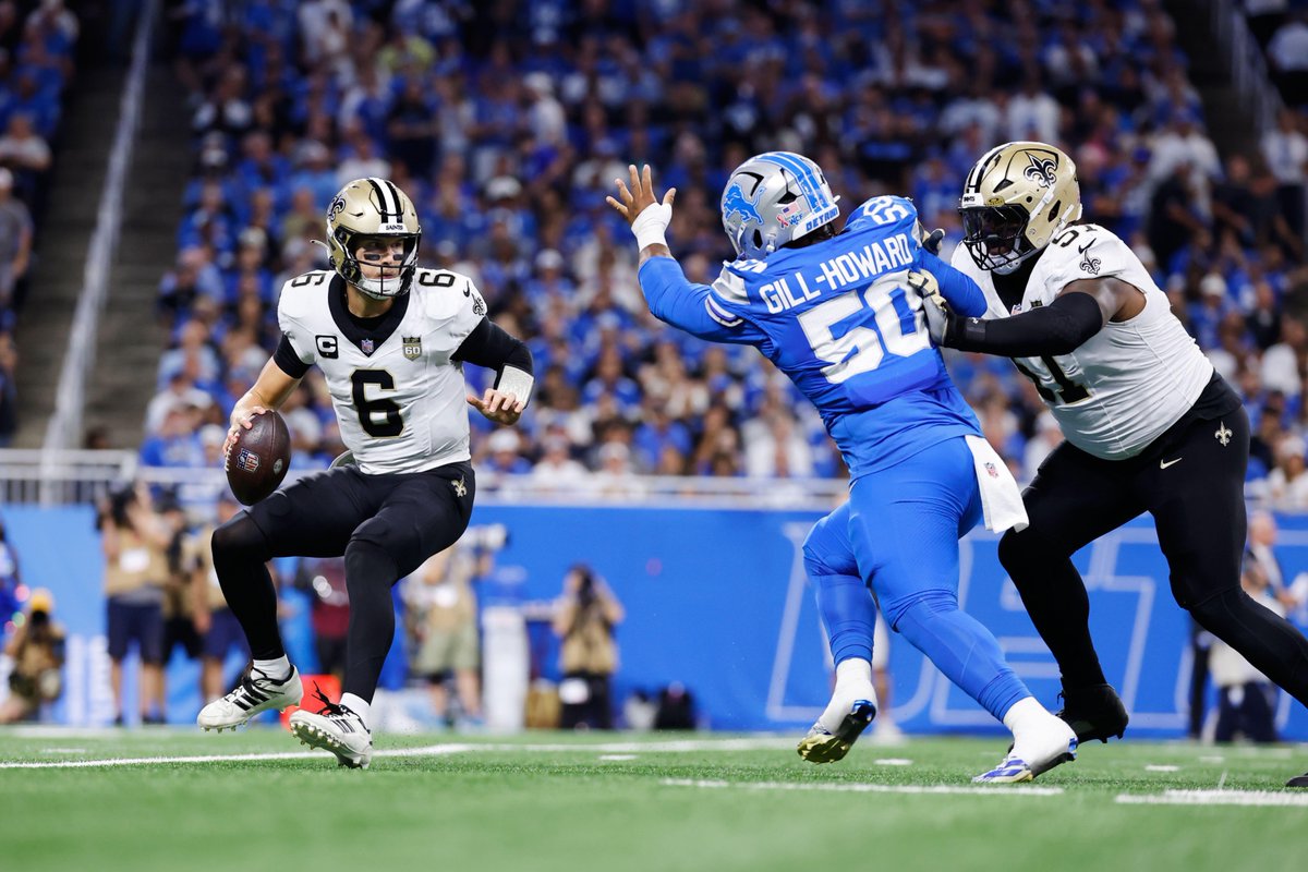 PFF's tweet photo. Tyler Shough in 2nd Half/OT vs Lions

25/34
325 Pass Yards
3 Pass TD
INT
120.3 Pass Rating

Almost brought the Saints all the way back https://t.co/1TEEwHF8zM