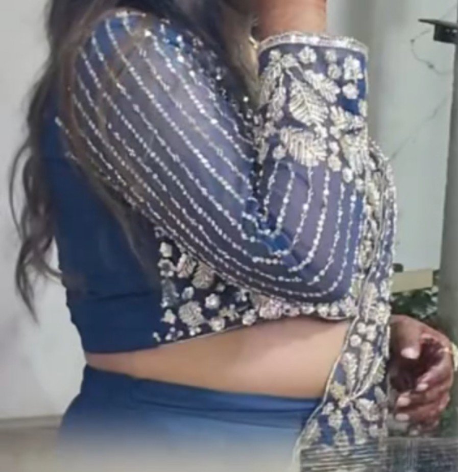 boultboy30's tweet photo. #cousin kolutha udambu 🥵
Select one pic & describe horny thoughts 💭 🤤
#hip #navel #sideboobs #bigboobs https://t.co/I2mP3F1UaN