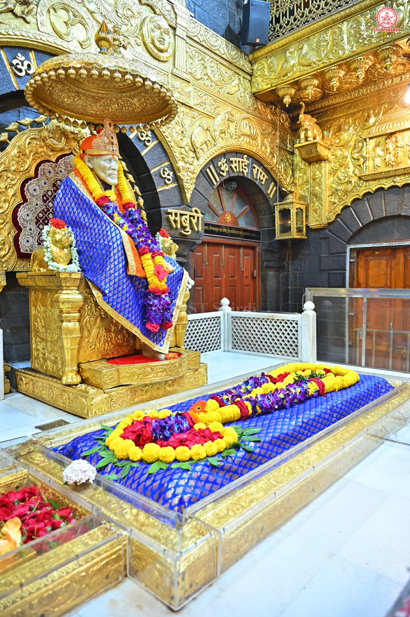 SSSTShirdi's tweet photo. *!! ॐ साई राम !!*
*श्री साईबाबा संस्थान विश्वस्त व्यवस्था,शिर्डी*
*!! ॐ Sai Ram !!*
*Shri Saibaba Sansthan Trust, Shirdi*
≈≈≈≈≈≈≈≈≈≈≈≈≈≈≈≈≈ 
*आरती :-शिर्डी माझे पंढरपुर*
*सोमवार १४ सप्टेंबर २०२६*  
*Aarti :-Shirdi Majhe Pandharpur*
*Monday 14 September 2026* https://t.co/IVTqWWpV5Z