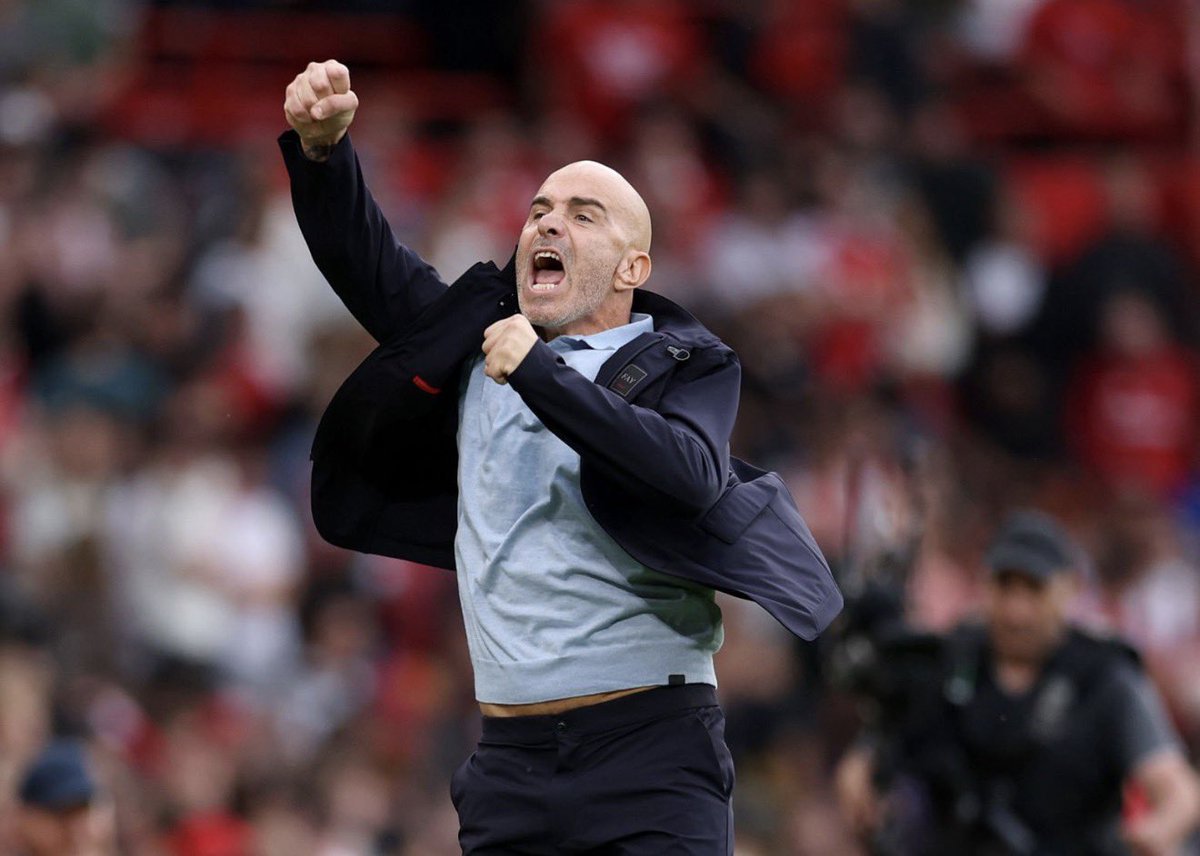 FabrizioRomano's tweet photo. 🚨 Enzo Maresca: “It can be a red card for Foden but I think in the same action it can be a red card for Bruno Fernandes, in the same action”.

“So, anyway... It is what it is. Red card for us. We won!”, told Sky Sports. https://t.co/kKlVtCBI30