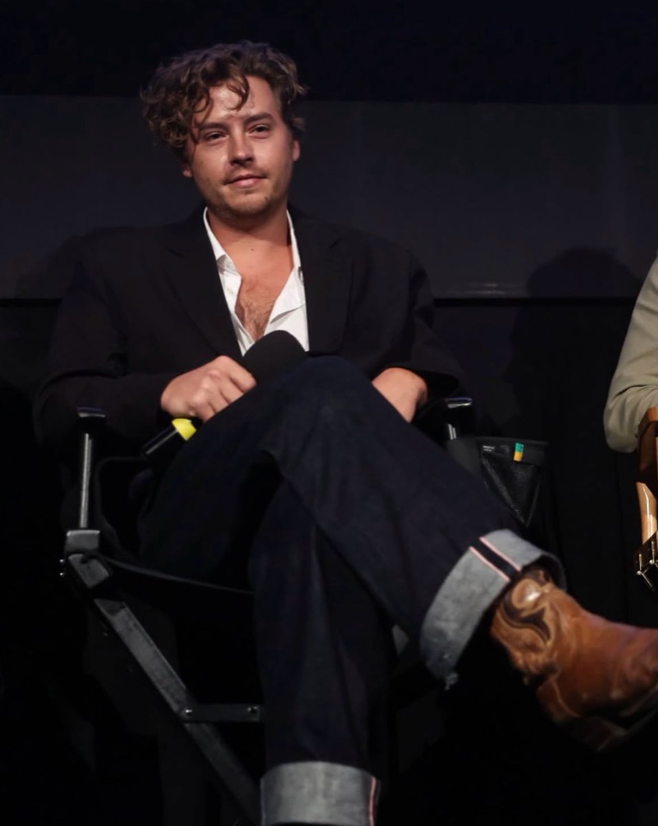 dustynne's tweet photo. Cole Sprouse at the special advance screening of The Rivals of Amziah King in NYC. 🖤🎬
Cole joined Matthew McConaughey on the carpet ahead of the film’s theatrical release, celebrating Andrew Patterson’s new film and their work alongside an https://t.co/UyCZOgllvy