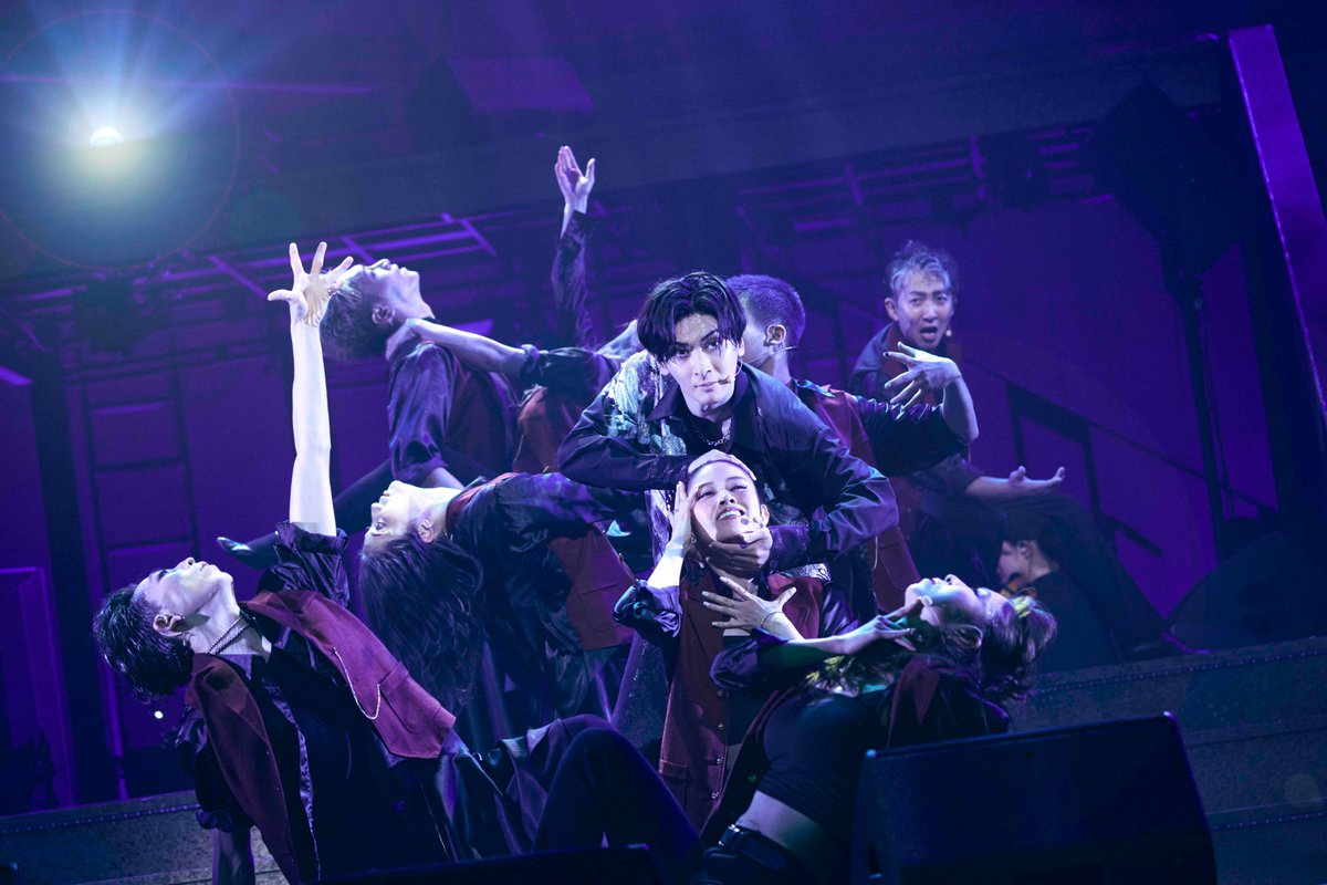 crank_in_net's tweet photo. 古川雄大、“自分自身”がテーマのミュージカルコンサート第3弾開幕！　初日ゲストは黒羽麻璃央
https://t.co/c2YgNKnLX4 https://t.co/hjqQUY9yZb