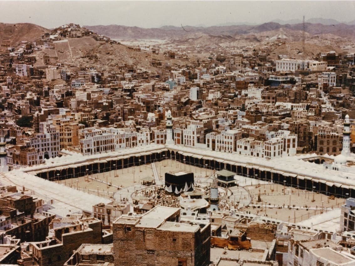 ProfessorHuss's tweet photo. Literally 100 years ago, many of the buildings surrounding the Kaaba were taller than it. At that time, those buildings were considered skyscrapers. They don’t actually care about the Kaaba; they just hate Saudi Arabia—nothing more. https://t.co/ztdgTyL6h3