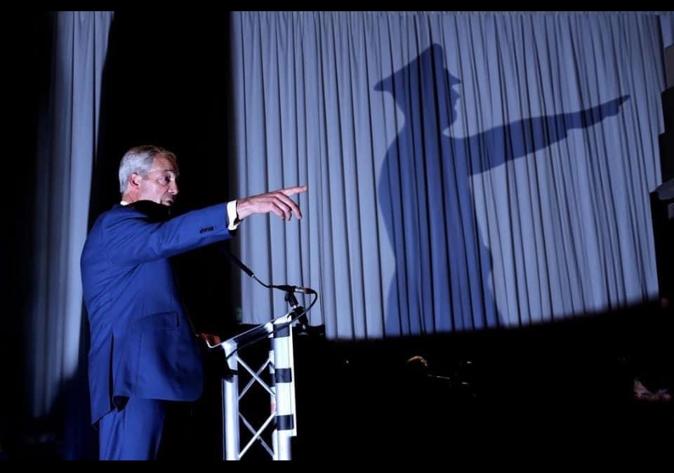 miketrow66's tweet photo. @FreeNationTalk @Nigel_Farage @GPI159 https://t.co/f7obwNlp1D