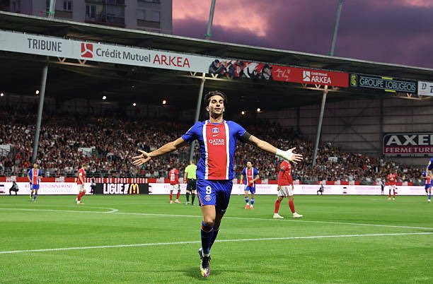 Julien_27LS's tweet photo. Ferran Torres vient d’égaler un 𝗿𝗲𝗰𝗼𝗿𝗱 𝗮𝘂 𝗣𝗦𝗚 : celui du nombre de buts inscrits lors de ses 𝟱 𝗽𝗿𝗲𝗺𝗶𝗲𝗿𝘀 𝗺𝗮𝘁𝗰𝗵𝘀, toutes compétitions confondues :

🥇Ferran Torres : 6 🇪🇸
🥇Zlatan Ibrahimovic : 6 🇸🇪
🥉Neymar : 5 🇧🇷 https://t.co/VWwu22shWw