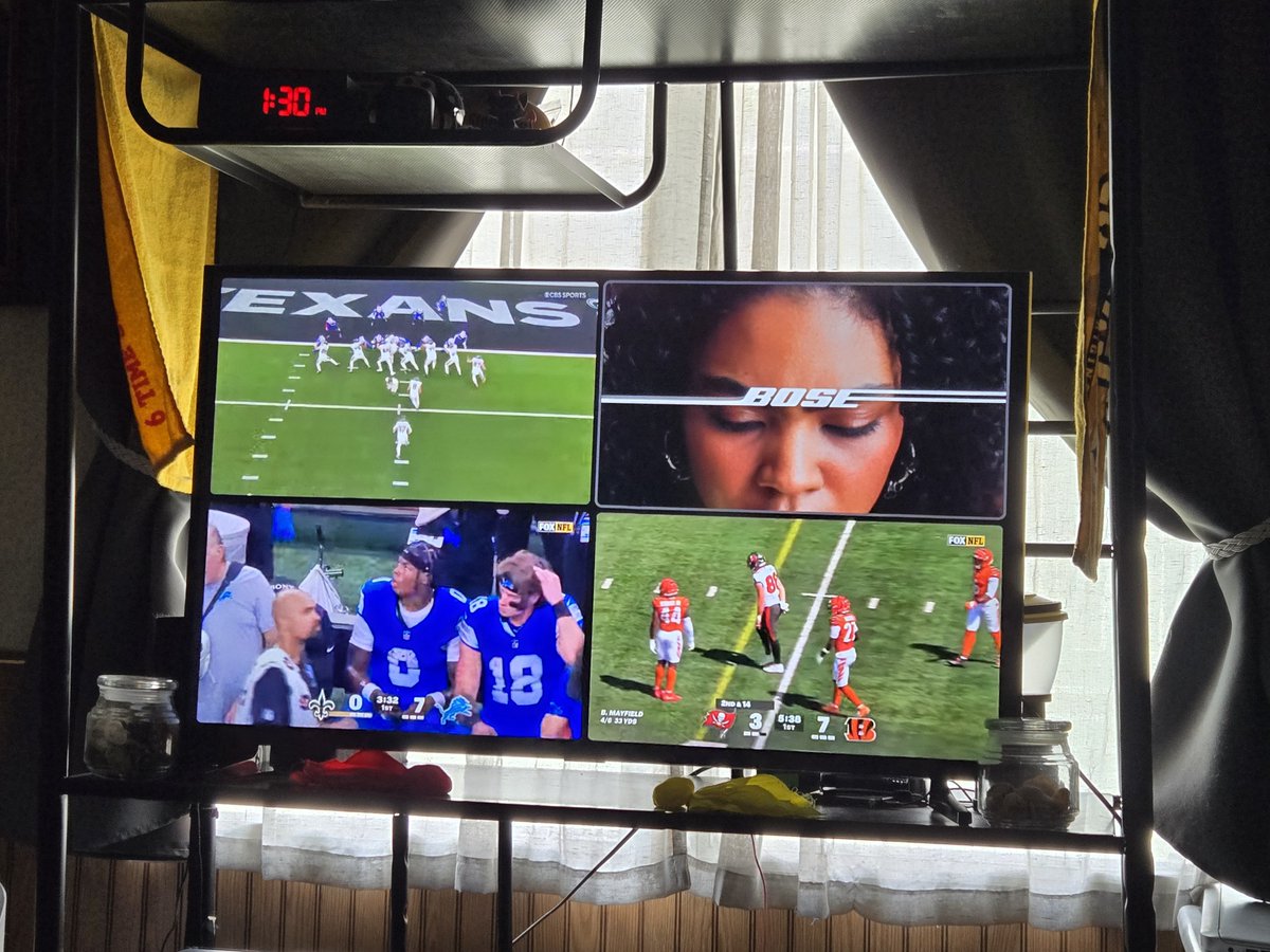 sm_goldbar's tweet photo. Just watching the games today. #nfl #football #week1 #nflparley https://t.co/01WPYPYgLS