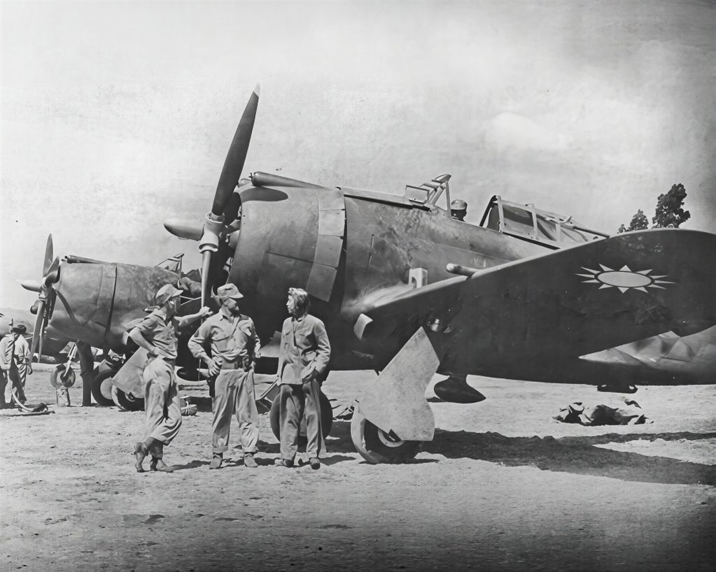 sentandoapua's tweet photo. Caça da aviação chinesa Republic P-43 Lancer, 1942
#aviação #militar #historia #WWII #AviaçãoDeCaça #China #P43 https://t.co/4dukpQlpAz