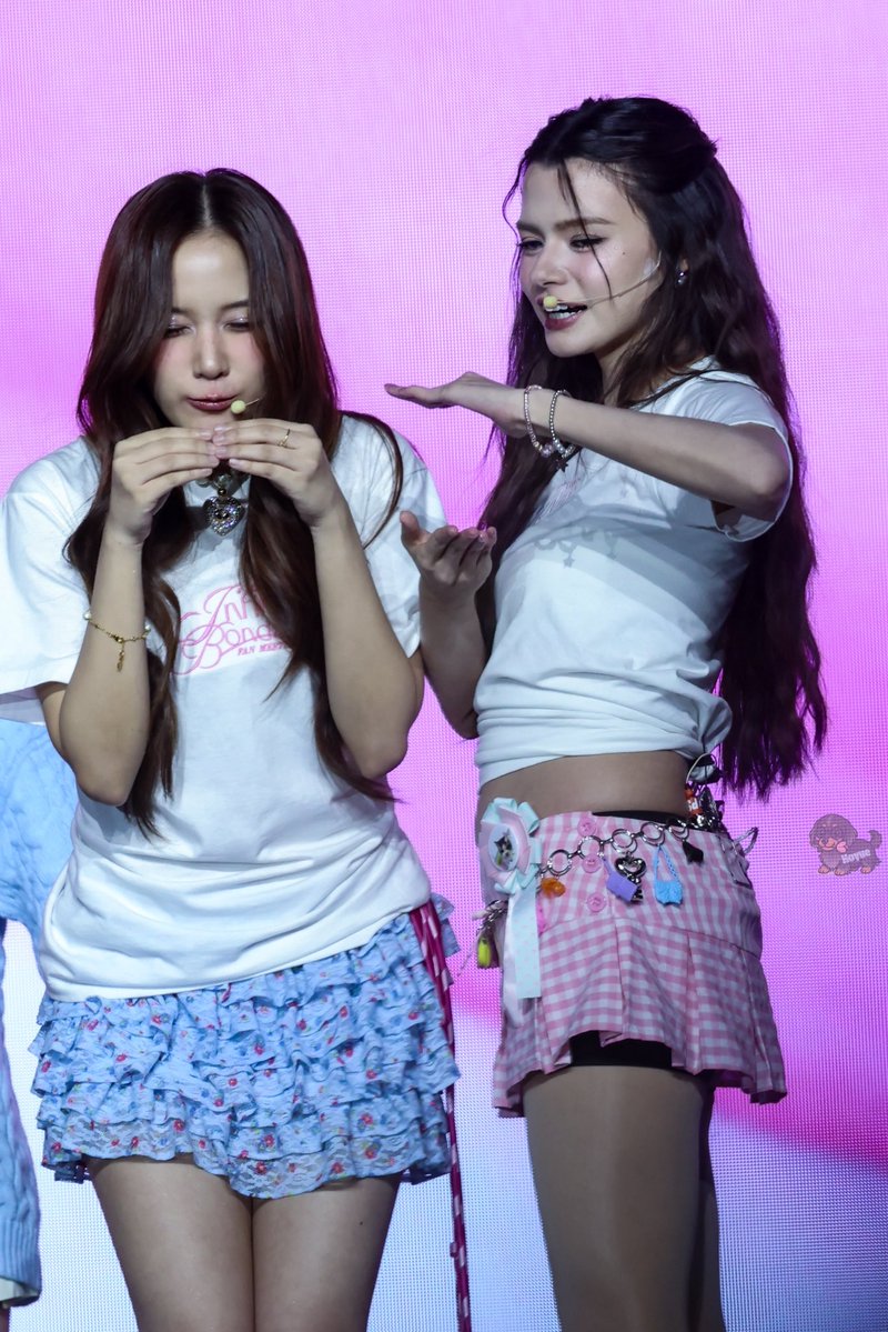 sa_hebe's tweet photo. Cutest 

4E OUR INFINITE MOMENTS
#4ElementsInfiniteBonds
#srchafreen https://t.co/5AR0izbYlc