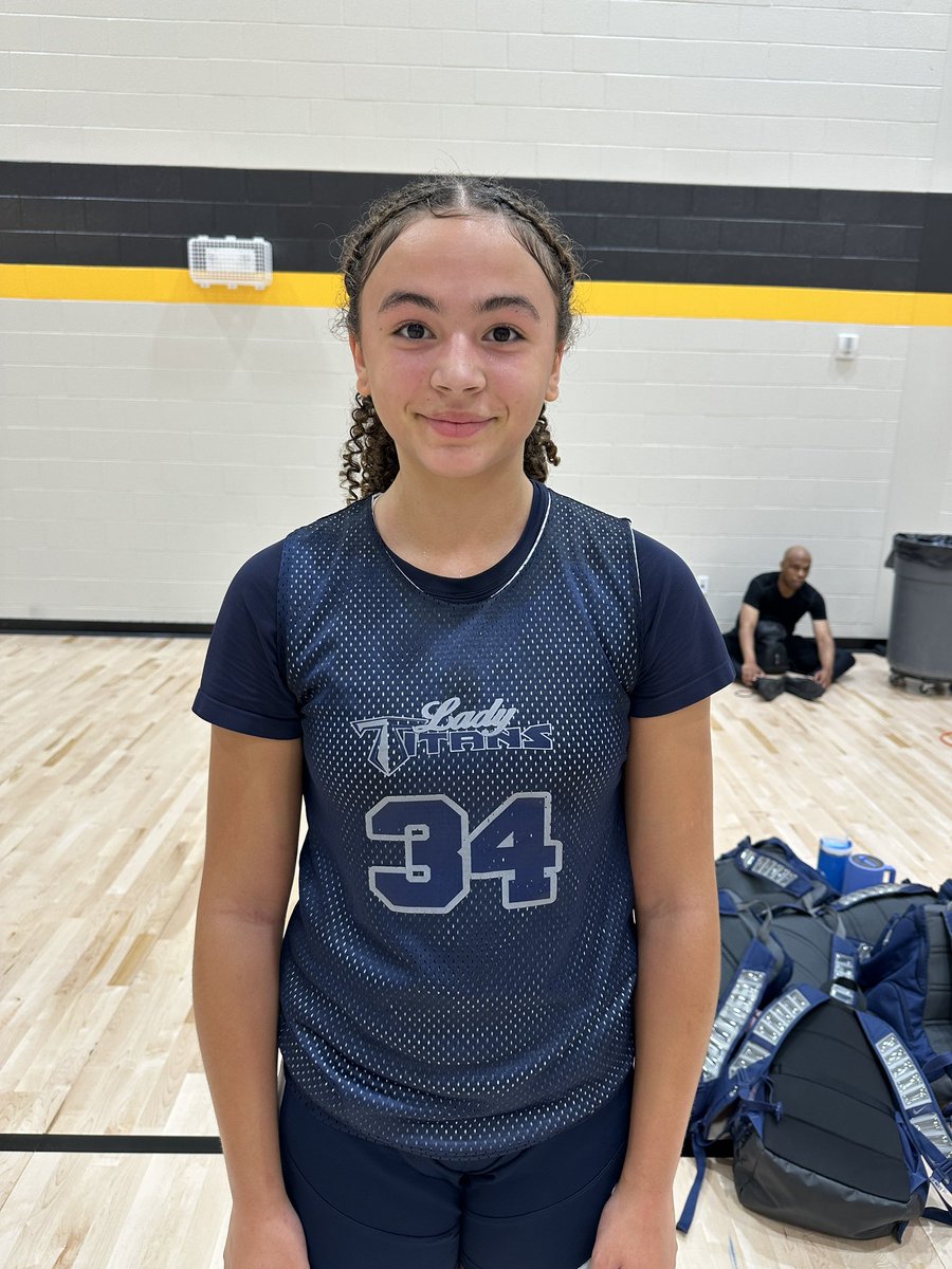 KyleSandy355's tweet photo. F/2OT
@NorthviewWBB 50
@L80warriors 49

@MelodyAshford34 20p (GW FT) 7r 2a 3s 1b
Sana Amara 9p 7r 1a 1s 1b
Yosola Balogun 8p 4r 5a 1b

@Ansley01Dunn 21p 7r 5a 3s 1b
@KynleePolk 15p 4r 2a 2s 2b

#SandysSpielFallLeague https://t.co/FXD2QsgSEb