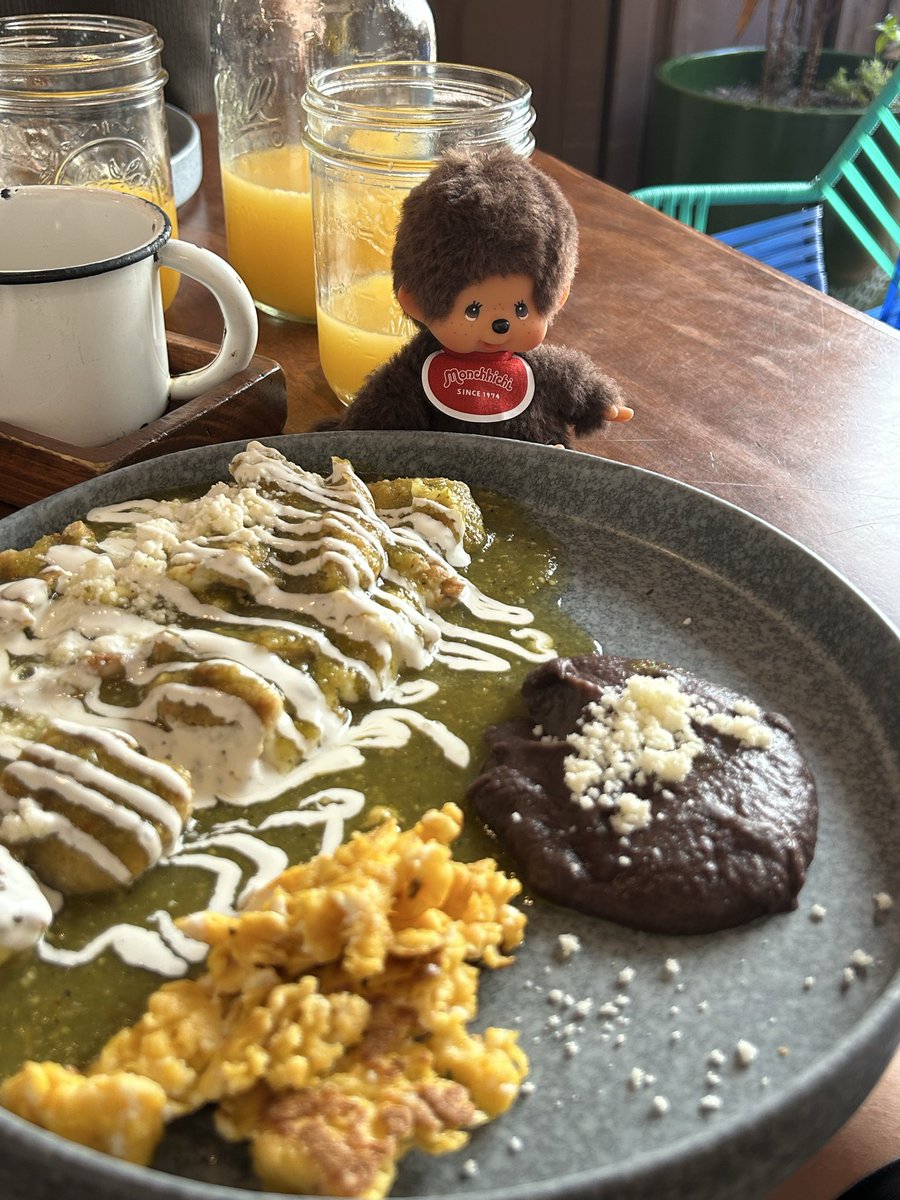 Ferchid3's tweet photo. Te quiero mucho monchhichi 😭 adoro comer chilaquiles contigo 
#モンチッチ https://t.co/jcksB8cp5S