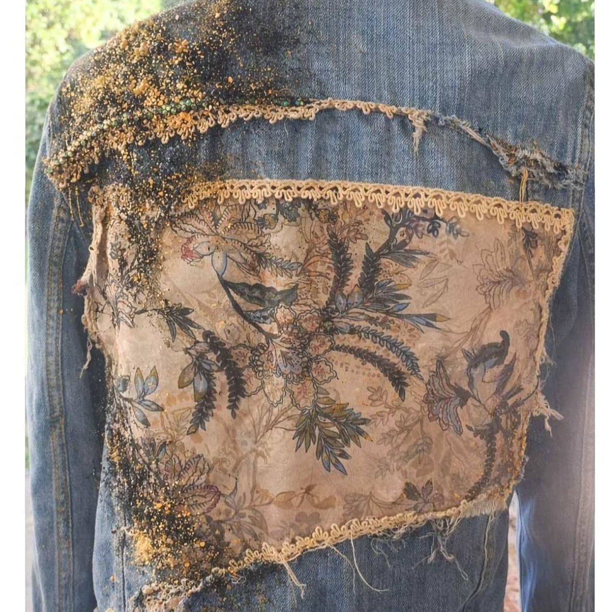 sebaskamipaez's tweet photo. Found fragments, faded textiles. Threads &amp; Dust gives each one a new story to tell. @secondtime_lucky_woman 24 &amp; 25 April https://t.co/I7LkQLyNOY