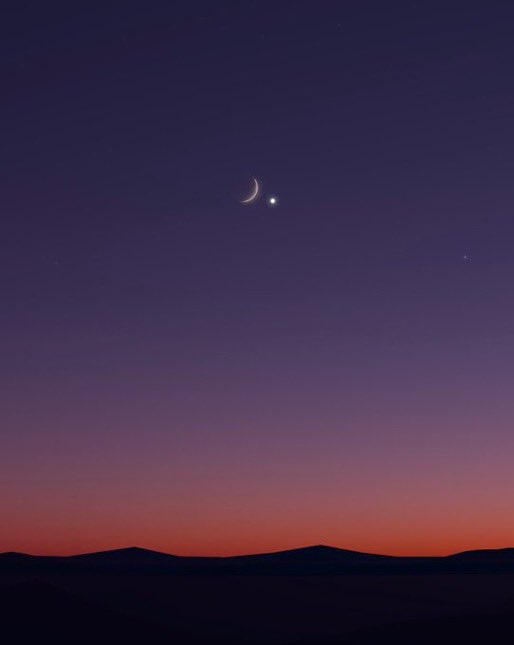 LeoAstral_'s tweet photo. La Luna esta noche junto a Venus. 😍 https://t.co/rqYztsZmSE