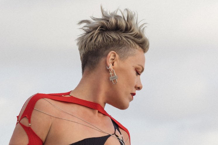 chartingpink's tweet photo. 🎧 For the first time EVER, @Pink surpasses 42 MILLION monthly listeners on Spotify. (42,098,613) https://t.co/CCMqSRaNHS