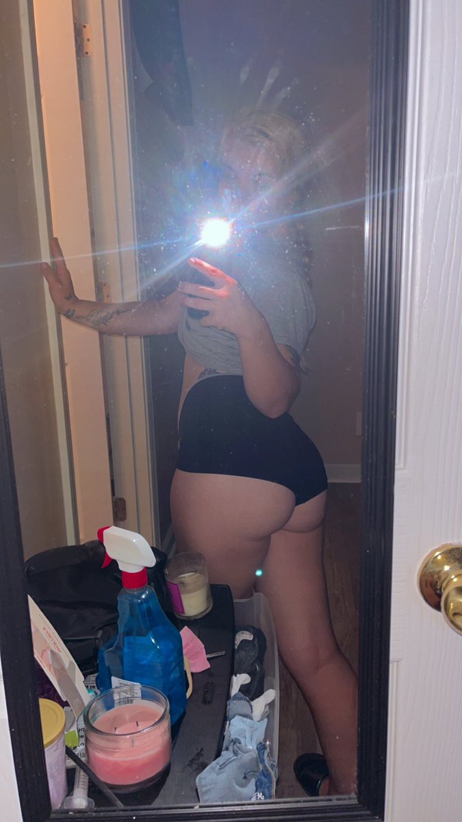 Kaybittyy's tweet photo. they paying me on here now so it’s time to turn up .🥹

Repost me ☺️ https://t.co/0T4tGQAPhm