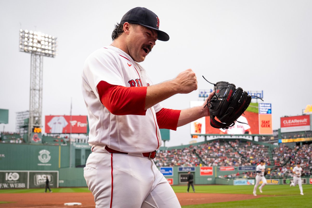 RedSox tweet picture