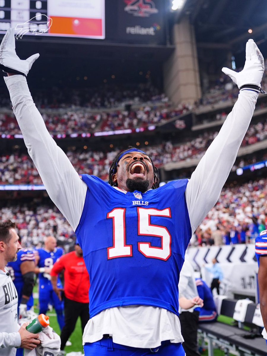 BuffaloBills's tweet photo. Week WON. 👏 https://t.co/jY7WquVxNz