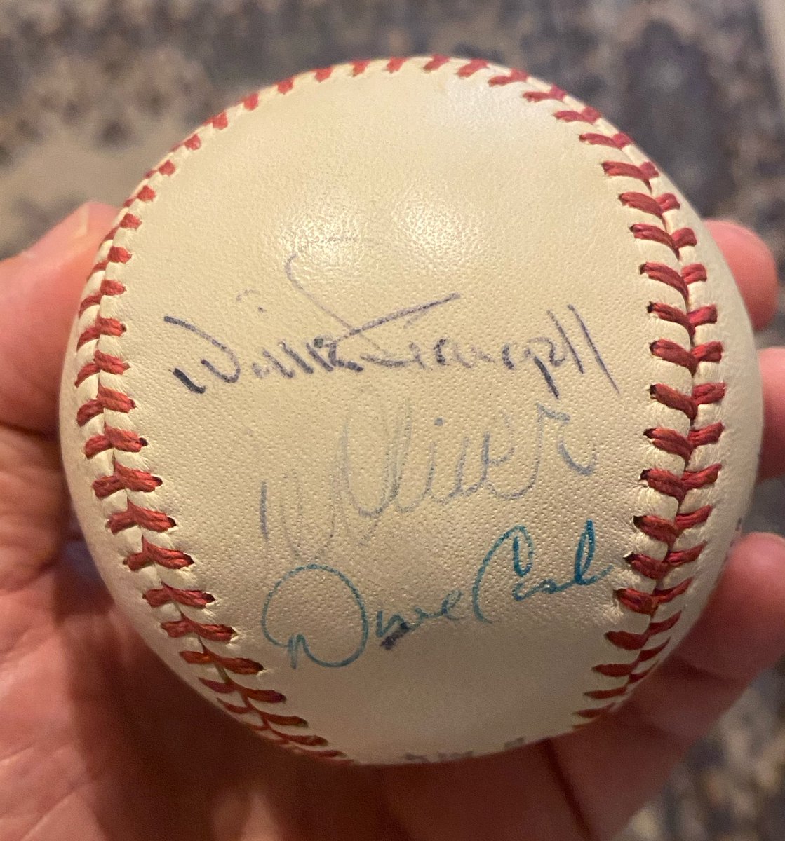 AndyNY2's tweet photo. Antique store. Wife buying a few things and I see this just sitting on counter at checkout. 👀
#WillieStargell #AlOliver #DaveCash
Yep, throw that in please. https://t.co/DdV8zEMYme